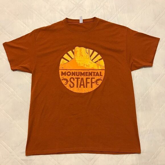 2022 Jerzees Monumental Staff rust brown T shirt XL - Picture 1 of 3